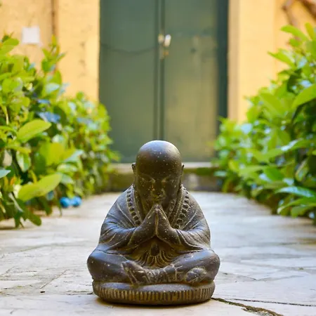 τhe Hidden Garden Apartment *