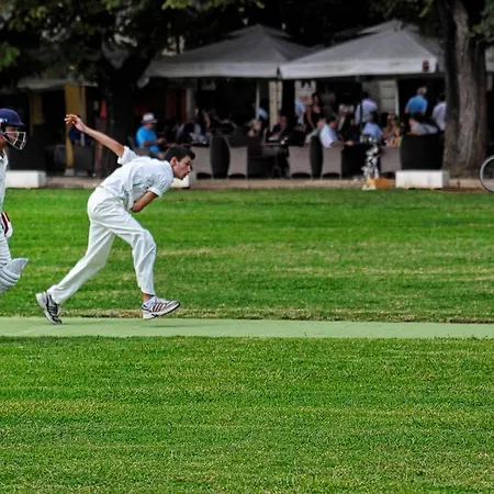 τhe Hidden Garden * Corfu (city)