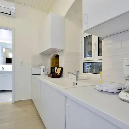 τhe Hidden Garden Appartement *